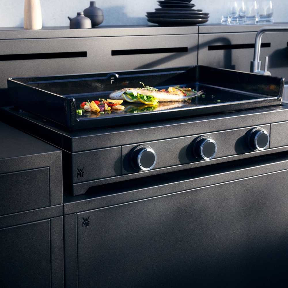 WMF Plancha-Set 🔥 Gas-Grillplatte mit Deckel & Schutzhaube (75 cm, gasbetrieben)