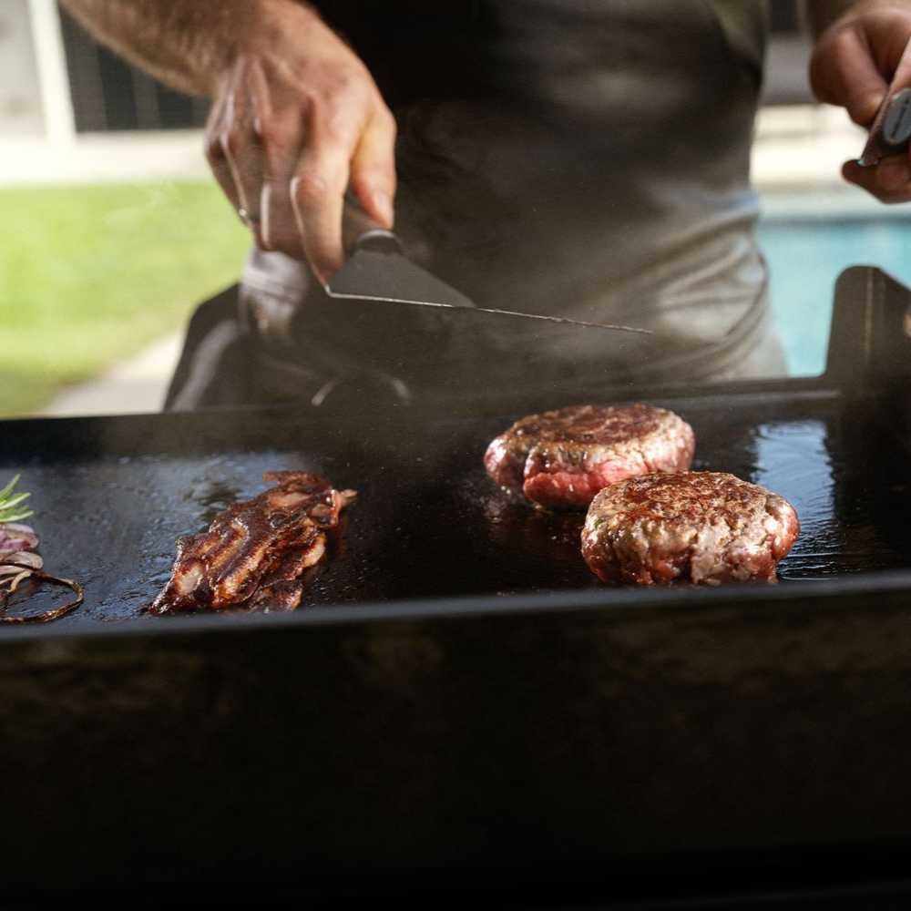WMF Plancha-Set 🔥 Gas-Grillplatte mit Deckel & Schutzhaube (75 cm, gasbetrieben)